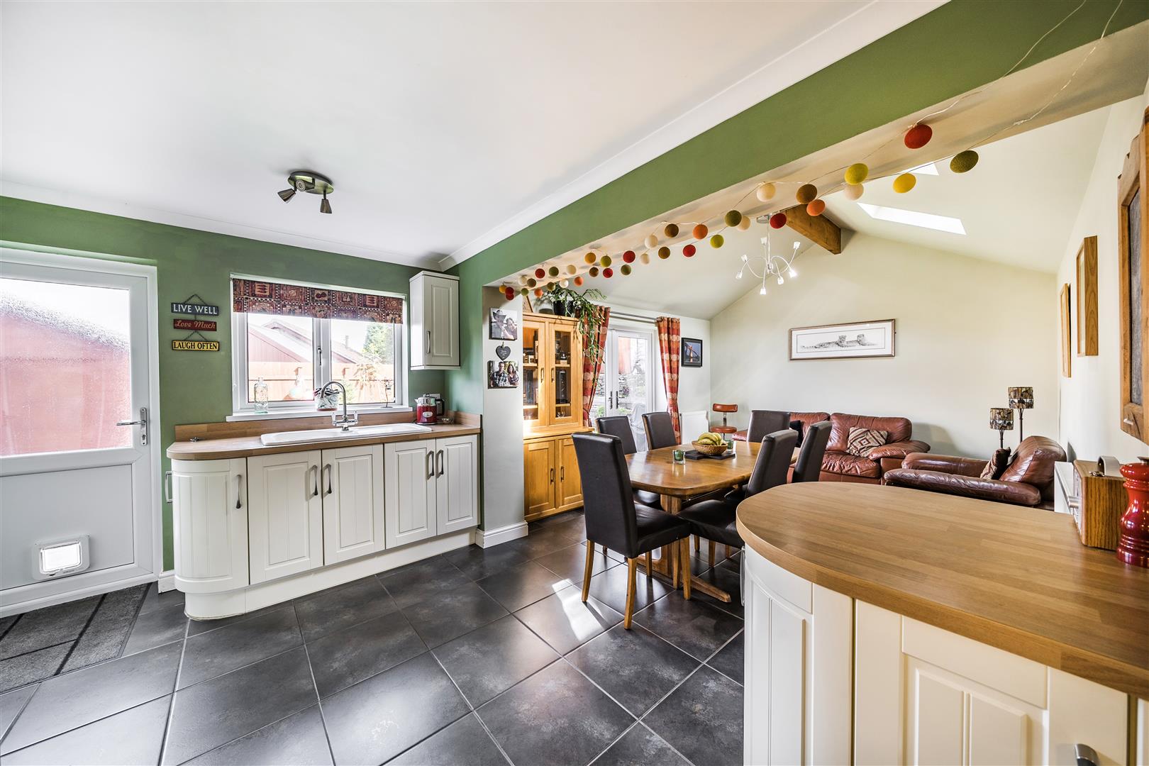 St Nicholas Close, Waunarlwydd, Swansea, SA5 4QB